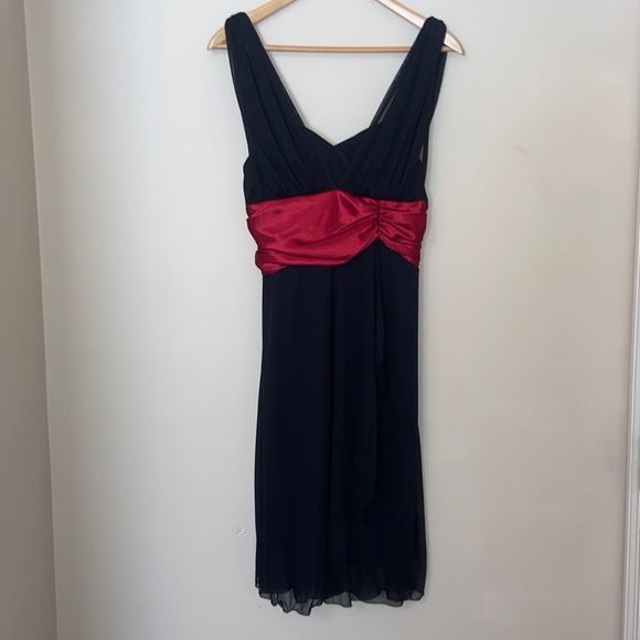 Red & Black Midi Dress Size: 8 - Picture 1 of 8